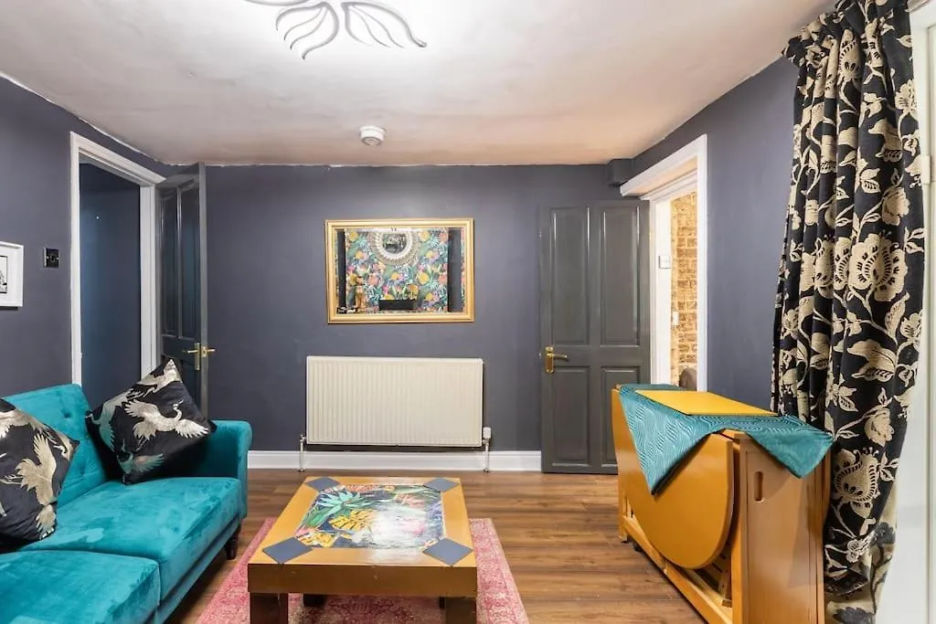 Basement Flat, Regency Square Apartment Brighton United Kingdom