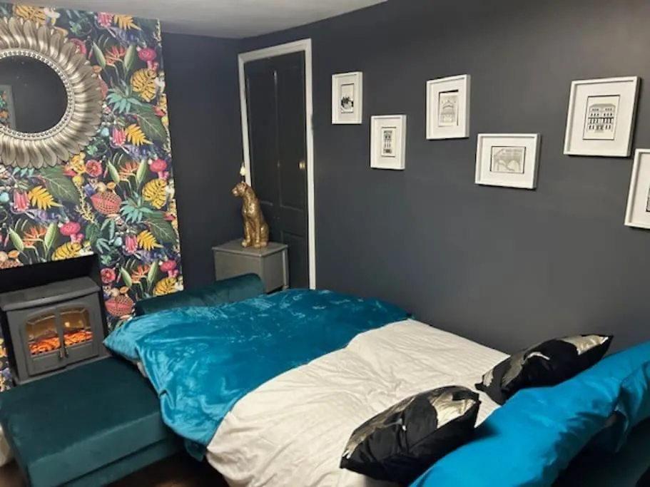 Basement Flat, Regency Square Apartment Brighton